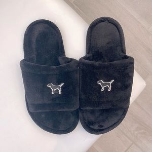 Victoria’s Secret Pink Slippers